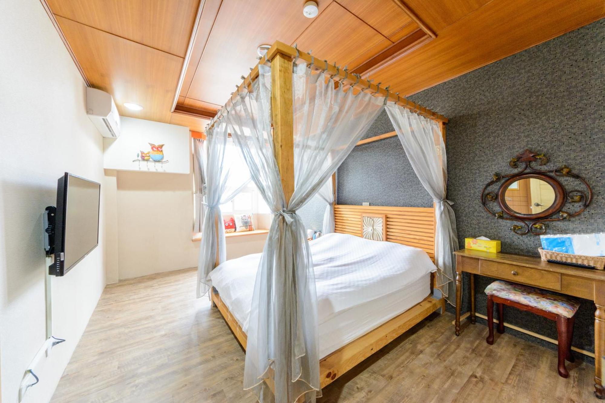 Owl Castle Bed & Breakfast Hualien City Room photo