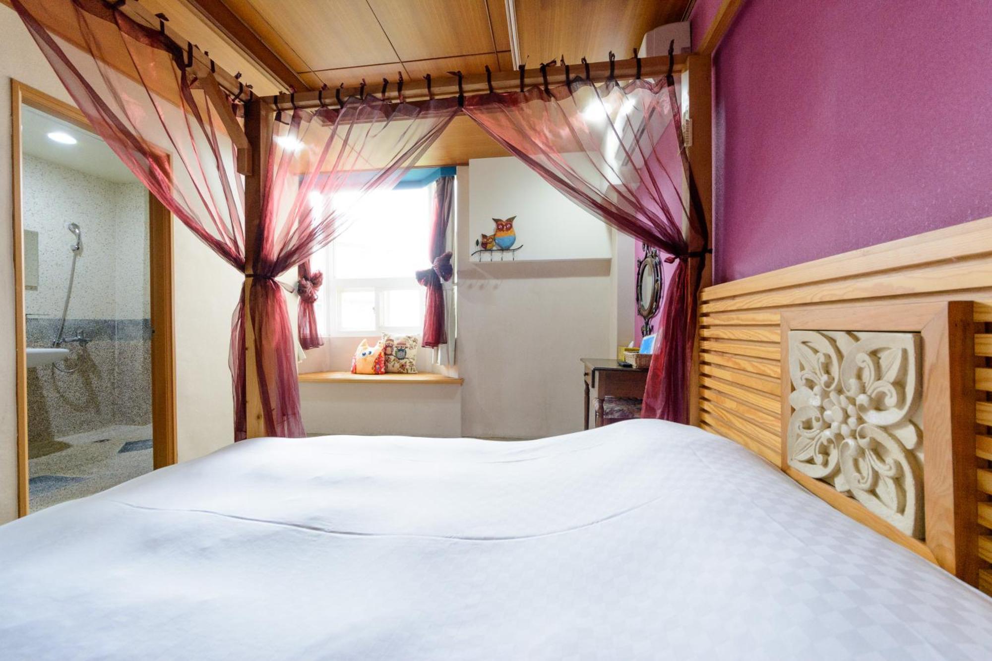 Owl Castle Bed & Breakfast Hualien City Room photo